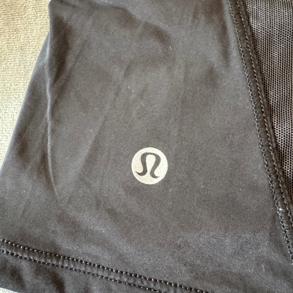 Lululemon Sunshine Salutation Tank Black Mesh Airy Racerback Sweat Wicking Yoga - Picture 5 of 9